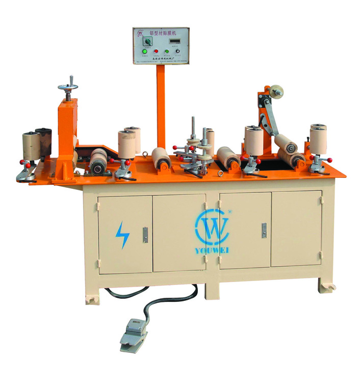 貼膜機(jī).jpg 貼膜機(jī).jpg